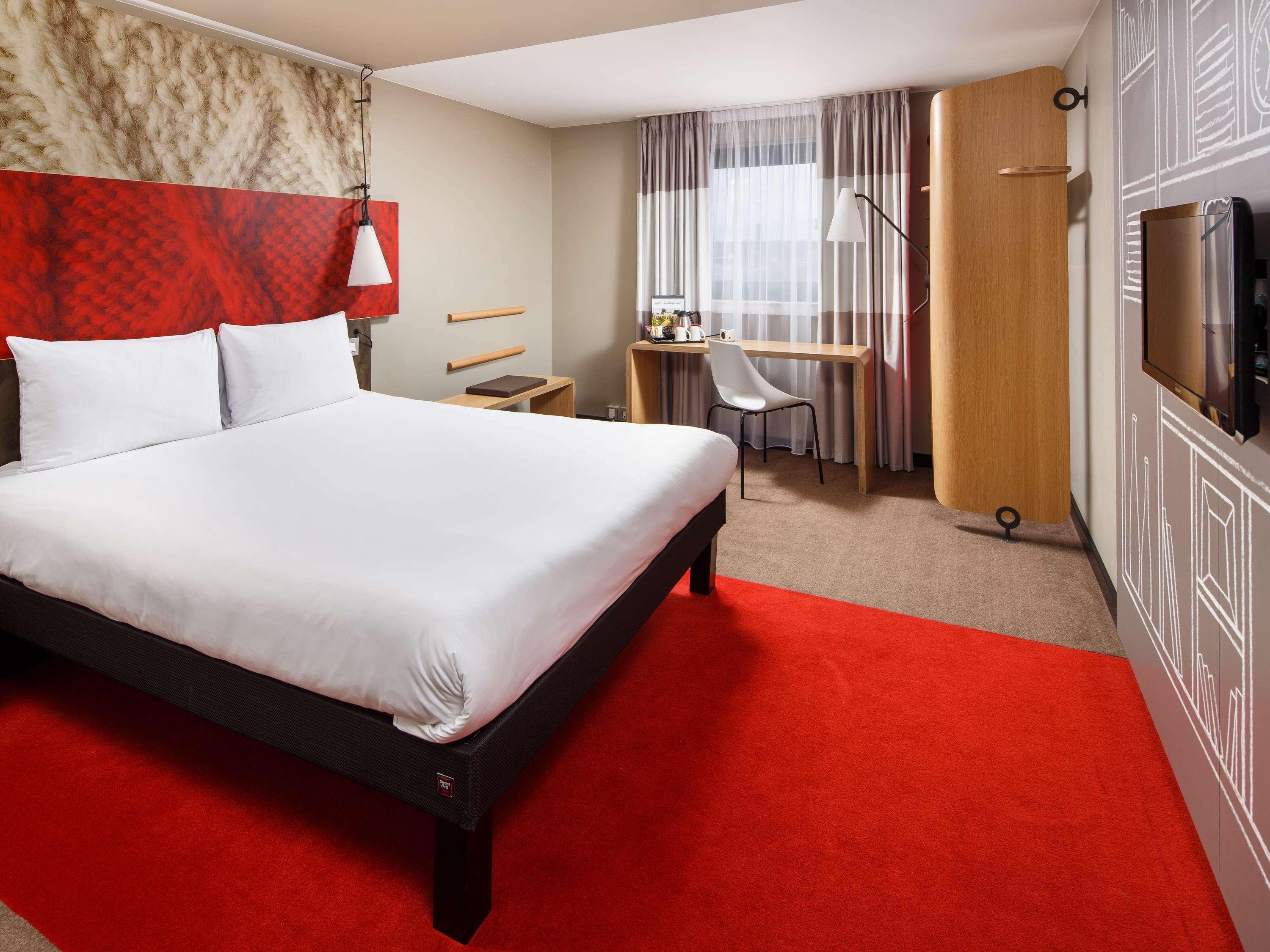 Ibis Hotel Northampton Centre Exterior photo