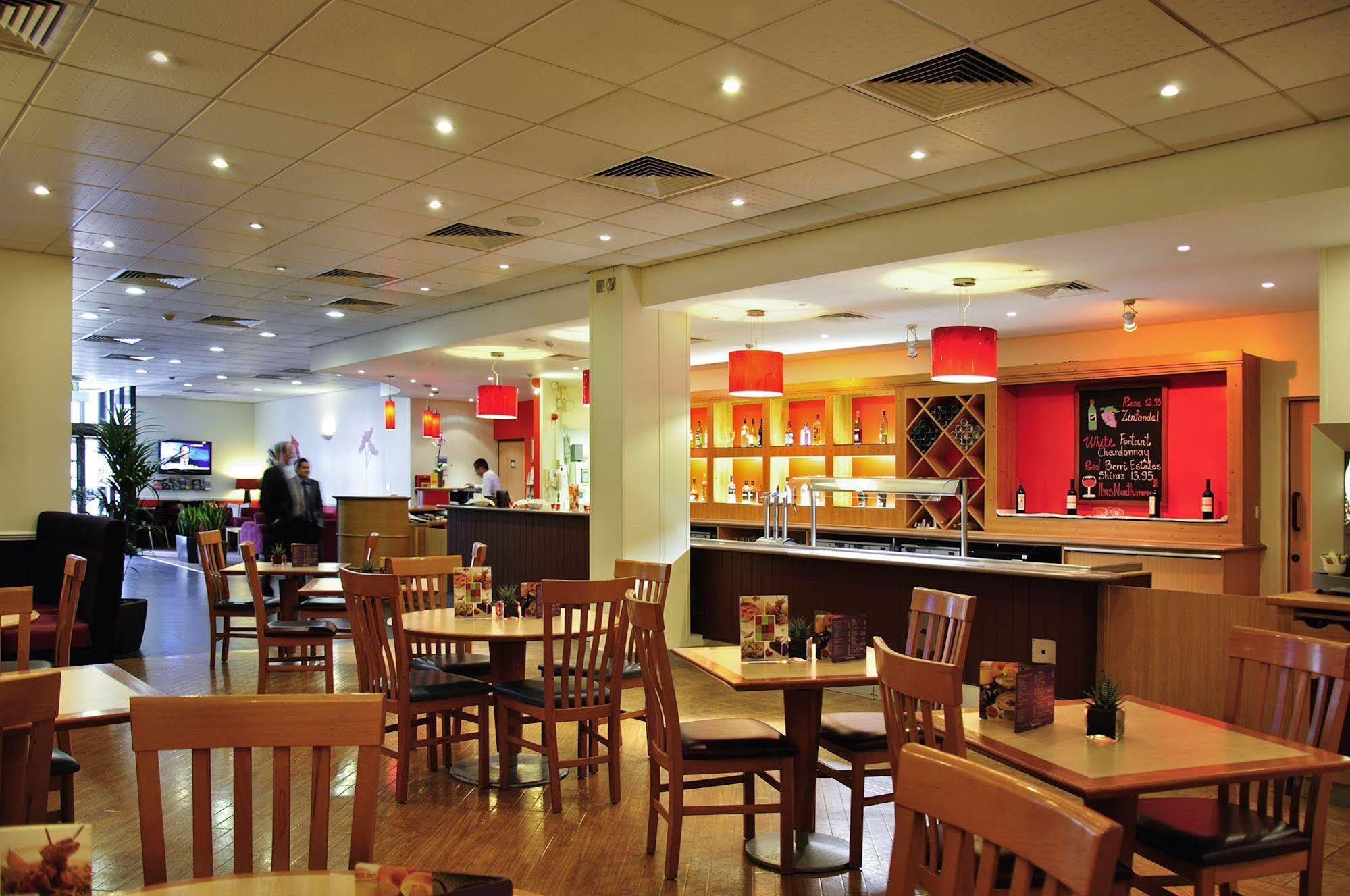 Ibis Hotel Northampton Centre Exterior photo